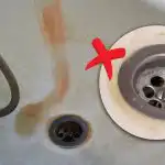 Greitai ir be chemikalų: kaip visam laikui pašalinti rūdžių dėmes iš vonios Greitai ir be chemikalų: kaip visam laikui pašalinti rūdžių dėmes